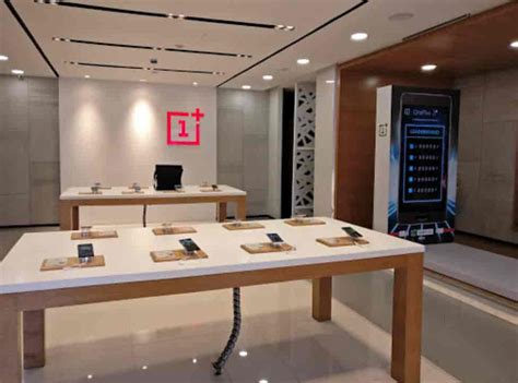 Authorized Retailers are carefully selected to match OnePlus commitment to bringing the best experience to our users. . Oneplus store near me